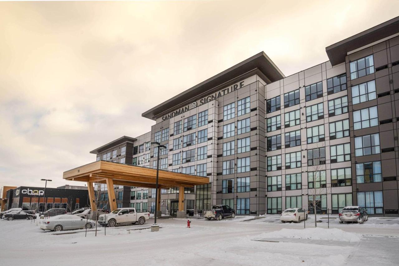 Sandman Signature Sherwood Park Hotel Exterior foto